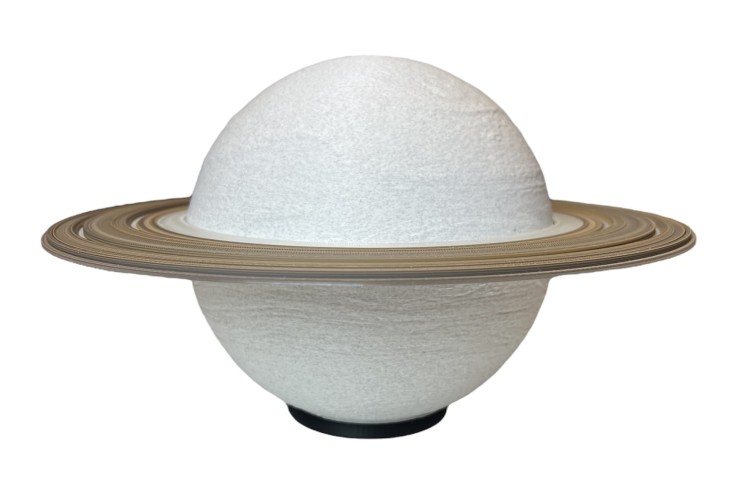 saturn_bialy.jpg